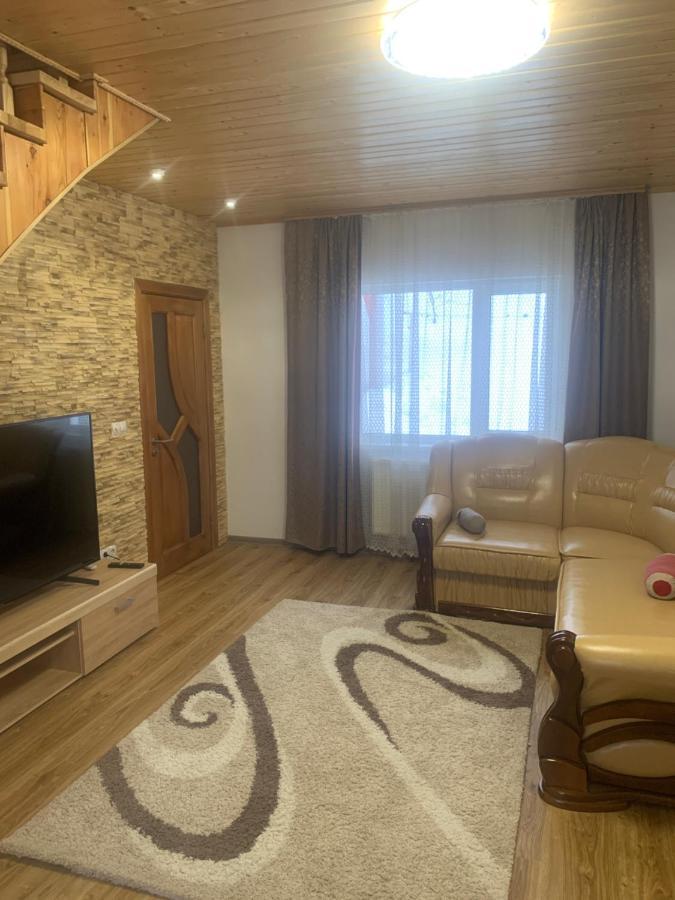 House 度假居 Podobovets
